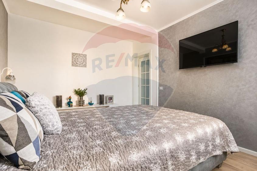 Casă individuală cu 5 camere cu Teren 324 Mp în Hlincea