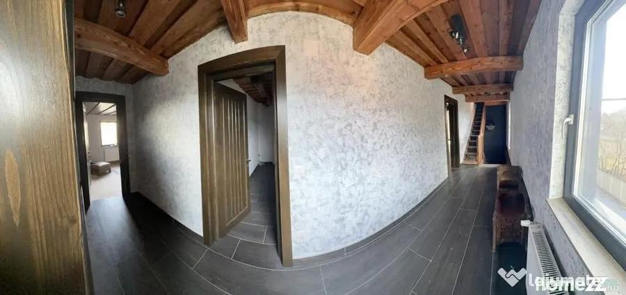 Casă cu 6 camere cu Teren 300 Mp în Rădăuți
