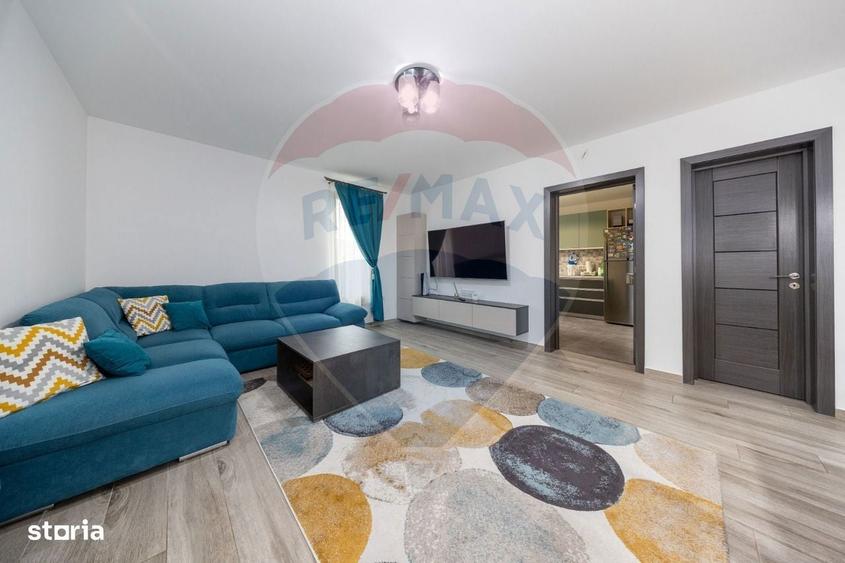 Casa individuala,cu beci, in cartierul Izvor eleganta confort - 1