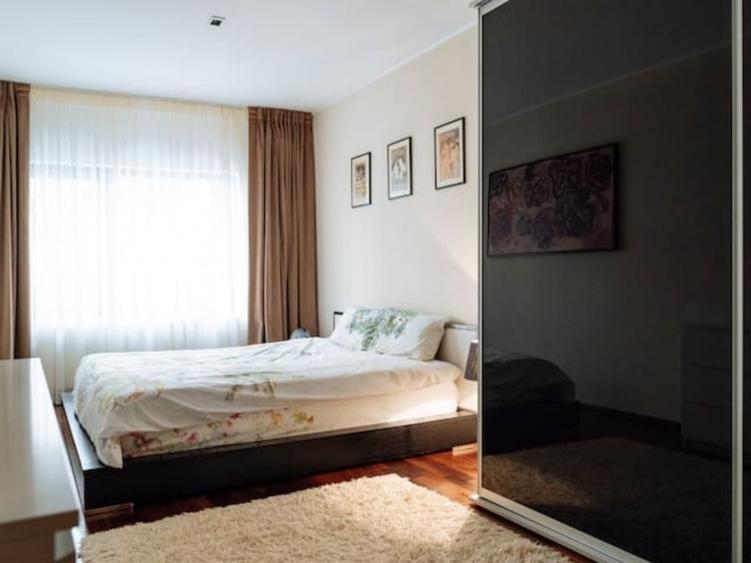 Apartament cu 3 camere decomandat, mobilat în Șoseaua Nordului