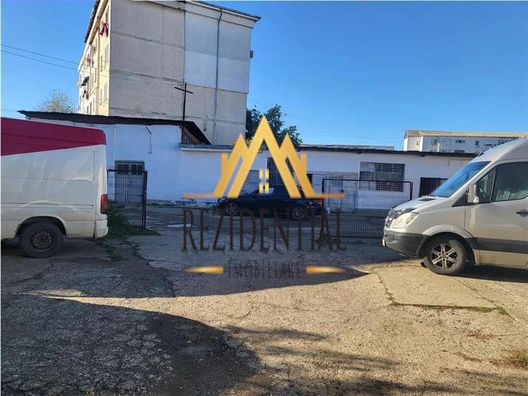 Spațiu industrial, de 460 mp, în Central
