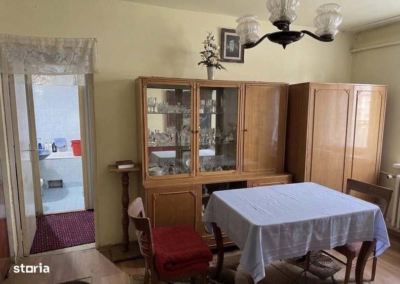 Apartament cu 2 camere semidecomandat în Ciupercenii Noi
