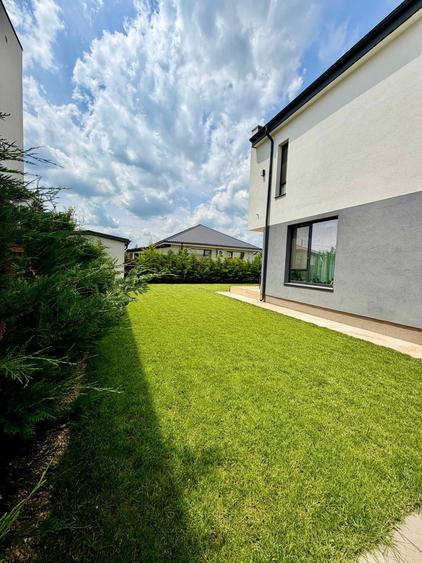 Casă cu 4 camere cu Teren 360 Mp în Tunari