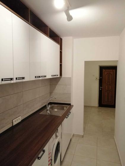 Garsonieră decomandată în Muncii