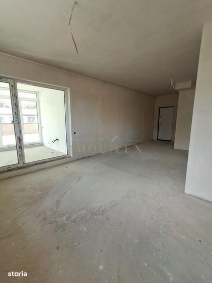 Apartament cu 4 camere în Florești