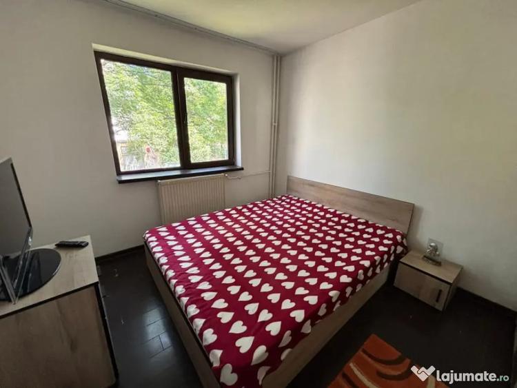Apartament cu 2 camere decomandat în Vest