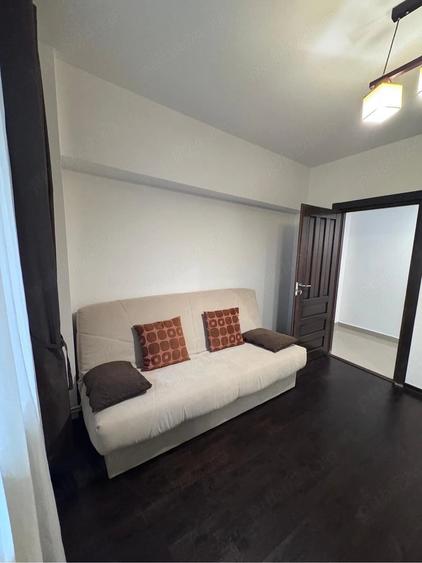 Apartament cu 3 camere decomandat în Parc Zăvoi