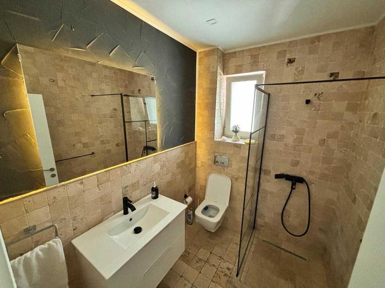 Apartament cu 2 camere semidecomandat în Central