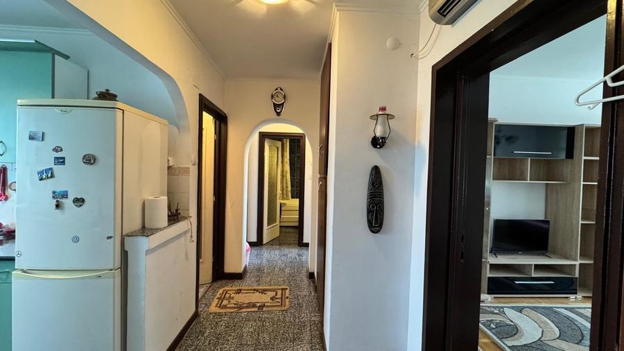 Apartament cu 3 camere decomandat în Dacia