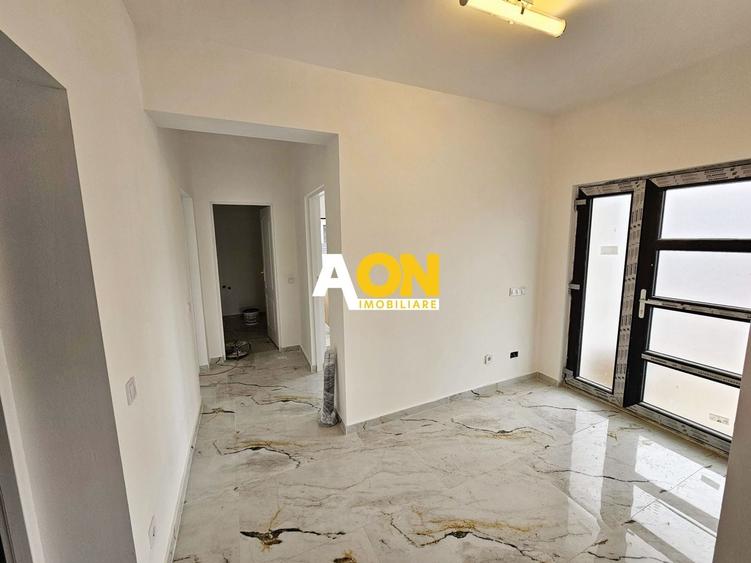 Casă individuală cu 3 camere cu Canalizare în Micești