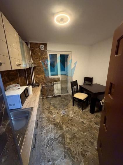 Apartament cu 2 camere decomandat, mobilat în Vitan