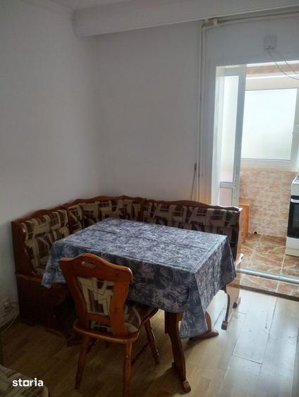 Apartament cu 3 camere în Inel II