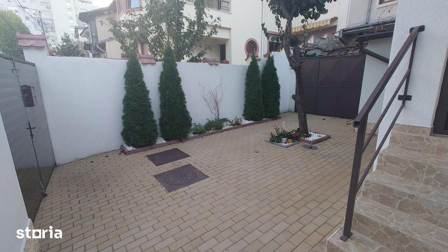 Casă cu 6 camere cu Teren 239.7 Mp în Dorobanți