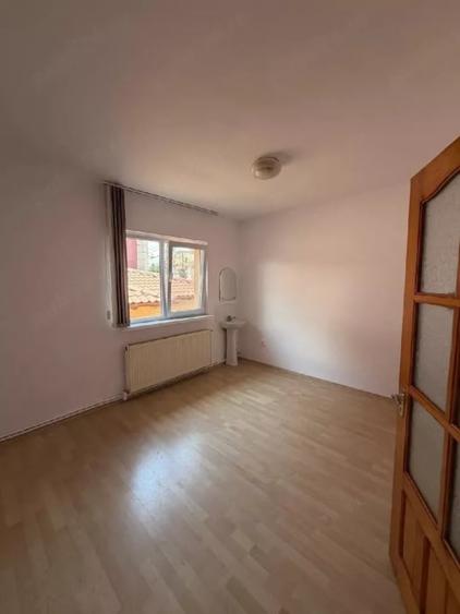 Spațiu comercial, de 110 mp, în Central