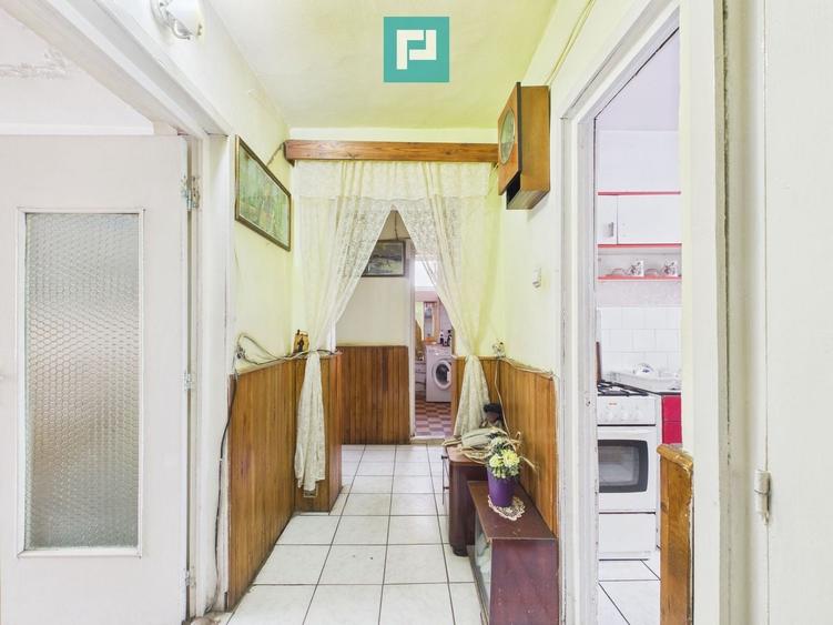 Apartament cu 3 camere decomandat în Central
