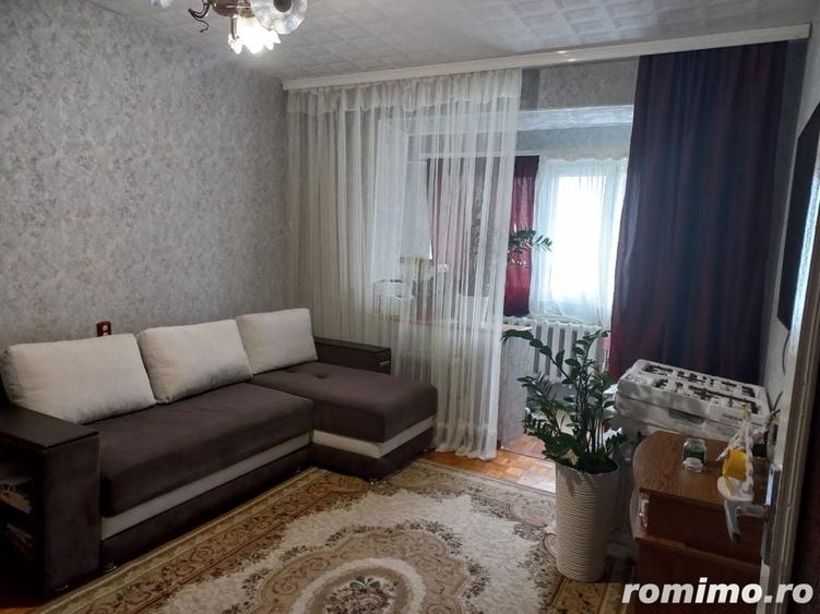 Garsonieră decomandată în Vitan