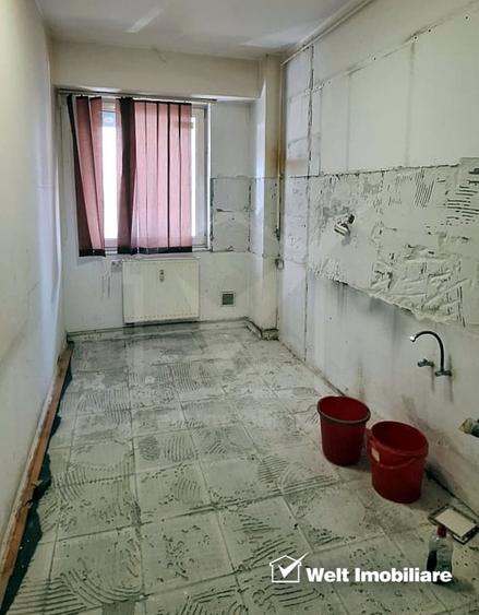Apartament cu 3 camere decomandat în Mărăști
