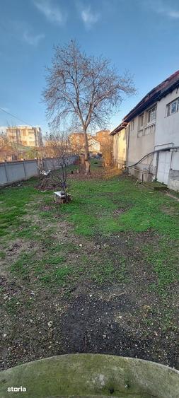 Casă cu 5 camere cu Teren 843 Mp în Dorobanți