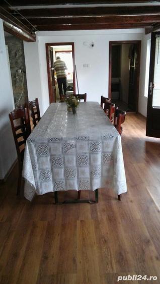 Casă cu 6 camere cu Teren 16000 Mp în Câmpeni