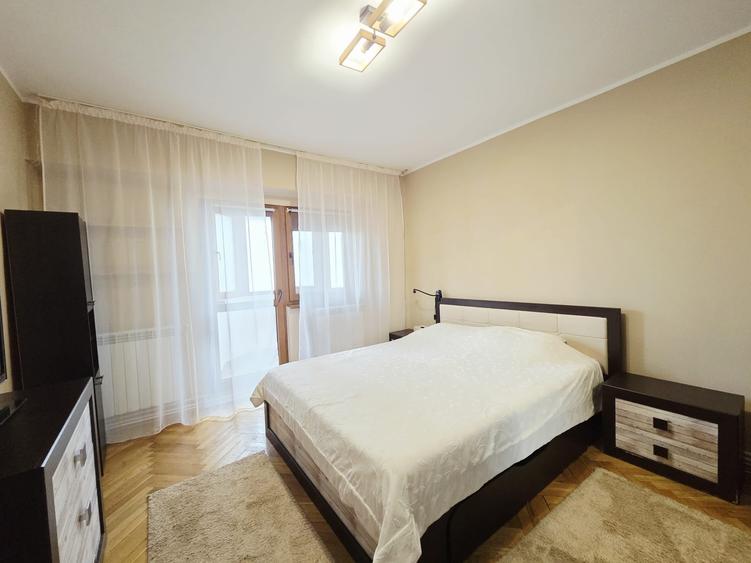 Apartament cu 3 camere decomandat în Mazepa 2