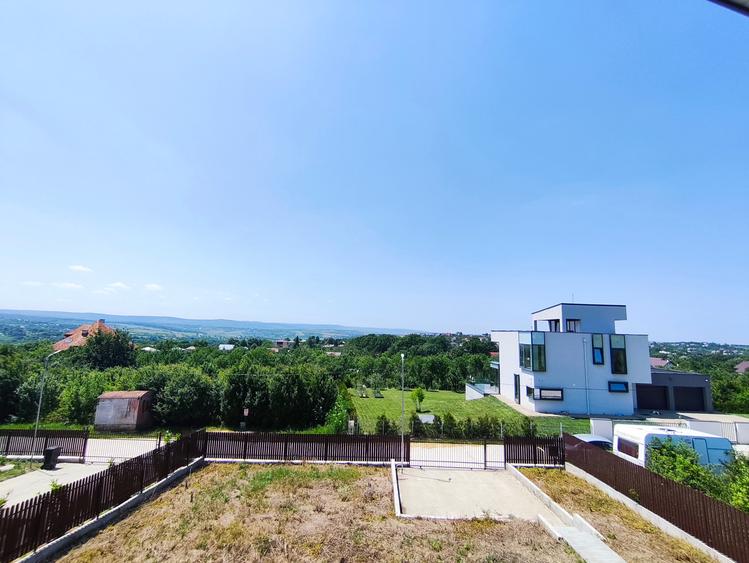 Casă individuală cu 4 camere cu Teren 600 Mp în Pietrărie