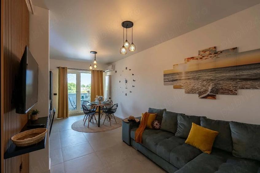 Apartament cu 2 camere decomandat în Exterior Vest