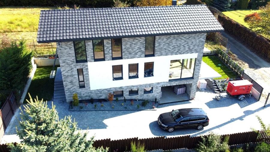 Casă individuală cu 4 camere cu Canalizare în Făget