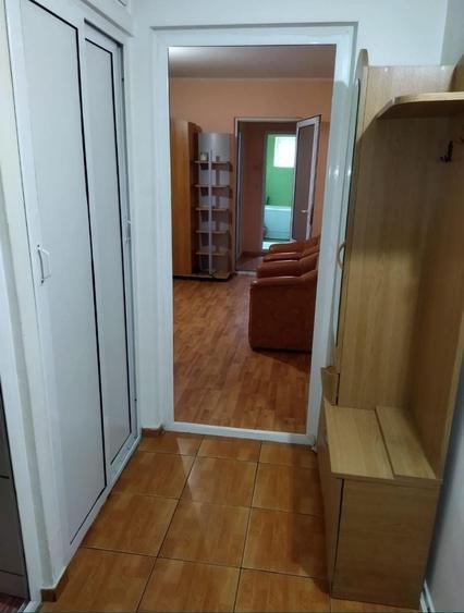 Apartament cu 2 camere semidecomandat în Exterior Vest