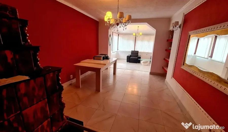 Apartament cu 3 camere în Moneasa
