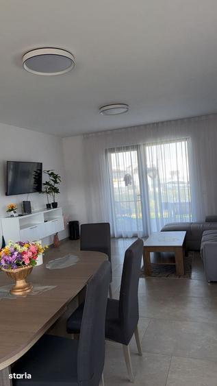 Casă cu 3 camere cu Teren 500 Mp în Central