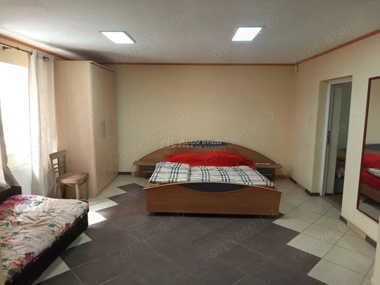 Casă cu Teren 243 Mp în Vest