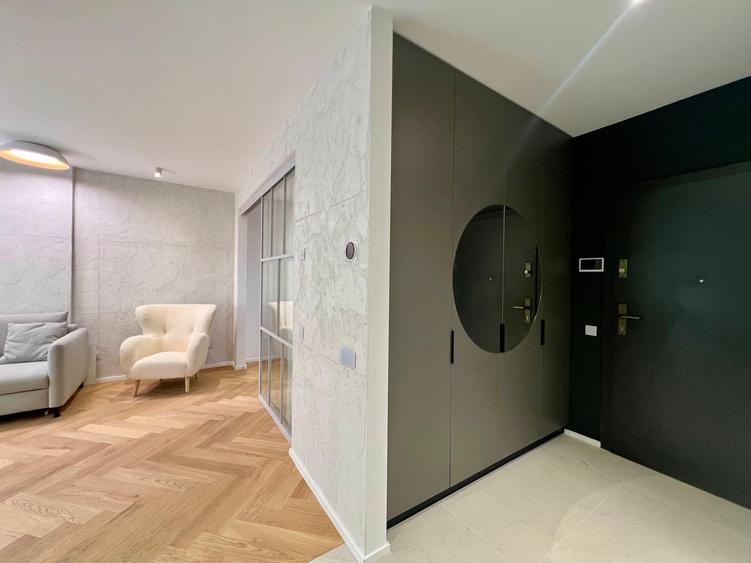 Apartament cu 2 camere semidecomandat, mobilat în Mărăști