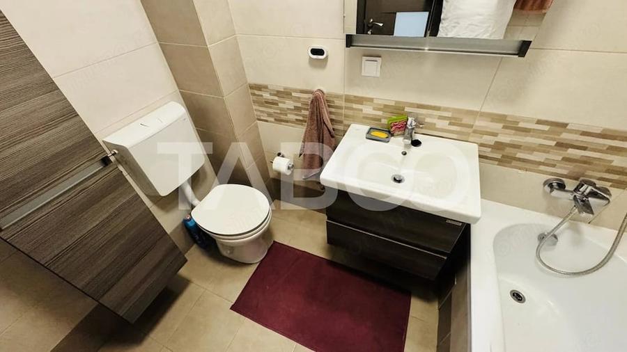 Apartament cu 3 camere decomandat în Central