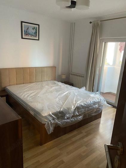 Apartament cu 3 camere decomandat în Brâncoveanu