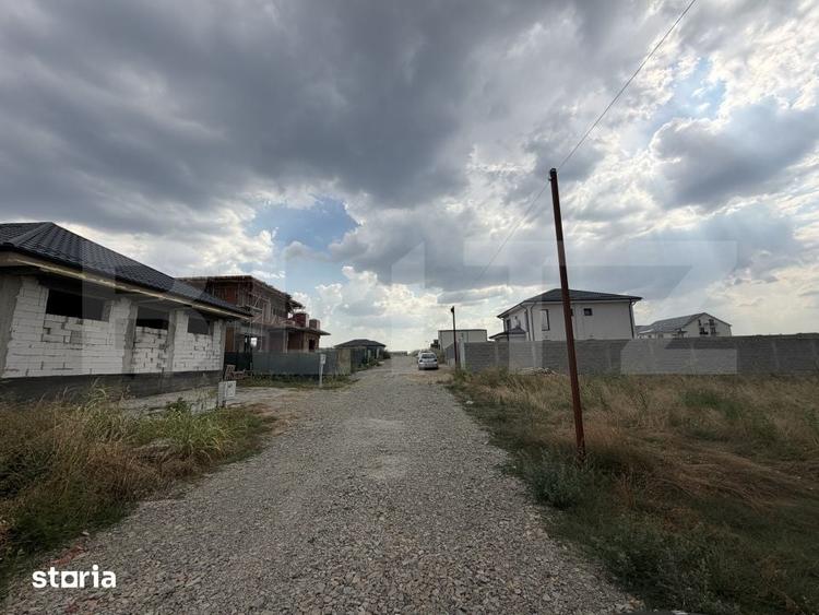 Teren de 425 mp, în Malu Mare