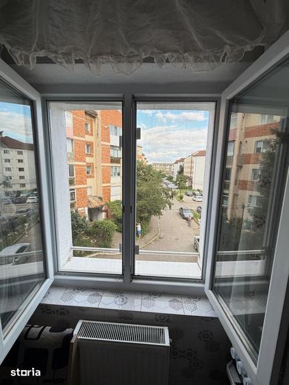 Apartament cu 2 camere decomandat în Micro 6