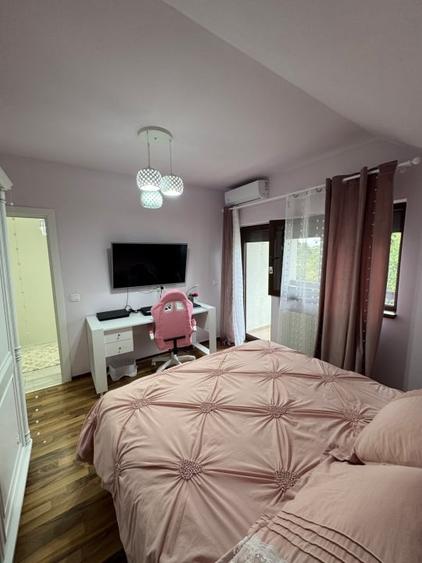 Duplex cu 4 camere cu Canalizare în Independenței