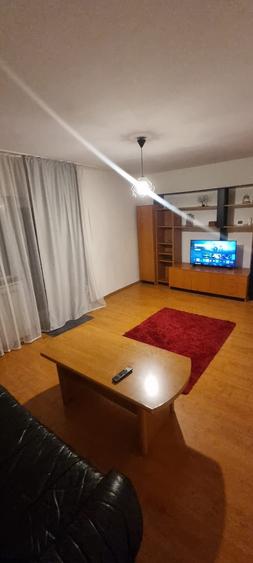 Apartament cu 2 camere decomandat în Craiovița Nouă