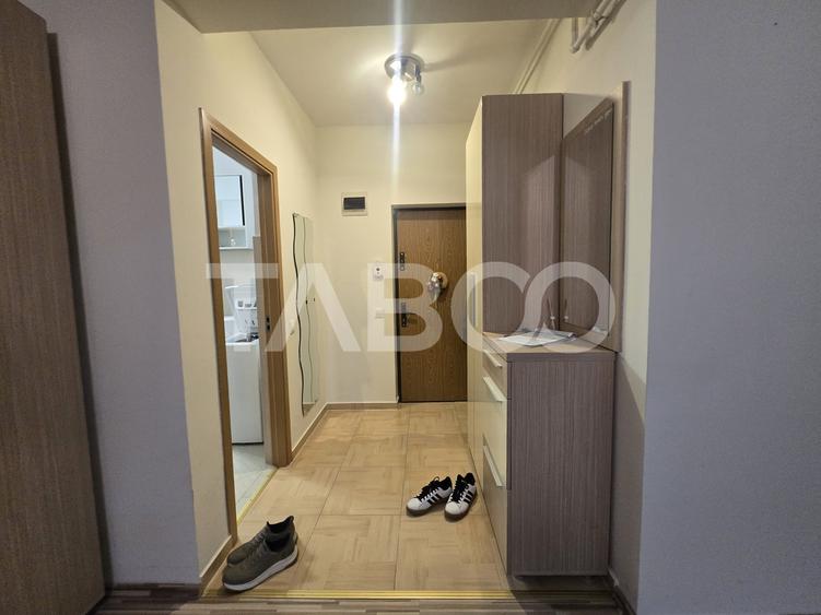 Apartament cu 3 camere decomandat, mobilat în Turnișor