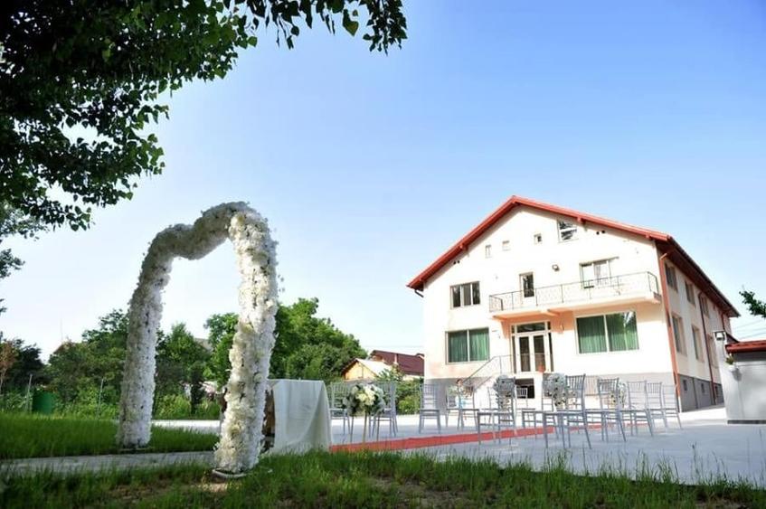 Casă individuală cu 5 camere cu Canalizare în Braniște (Podari)