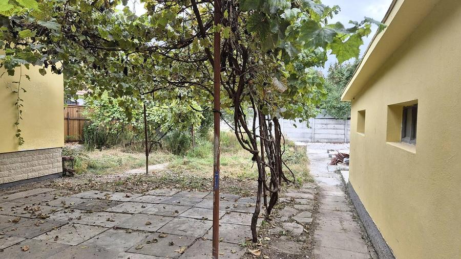 Casă individuală cu 2 camere cu Canalizare în Bartolomeu