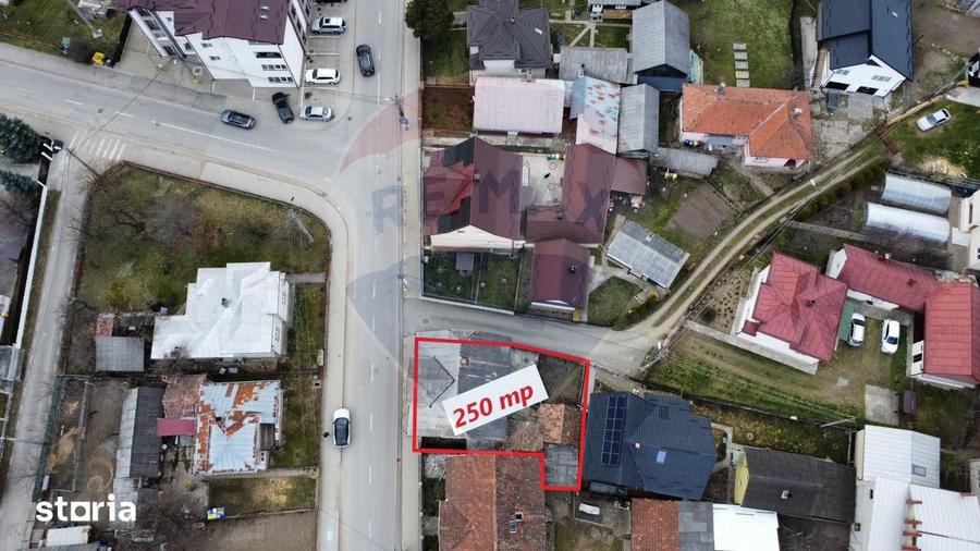 Casa de vanzare in GURA HUMORULUI zona Arini? 250 mp teren - 12