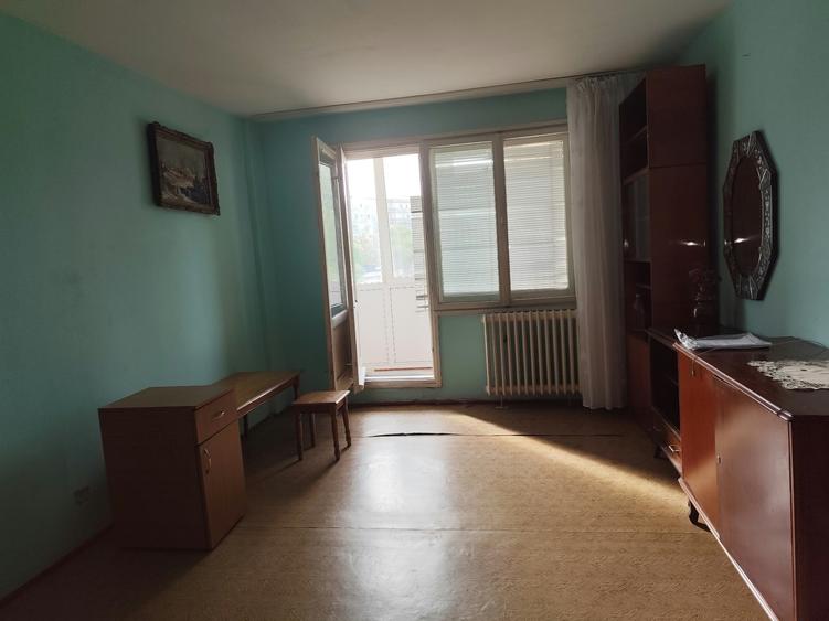 Garsonieră decomandată în P-ța Gorjului
