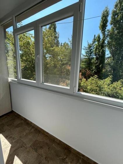 Apartament cu 3 camere în Drumul Taberei