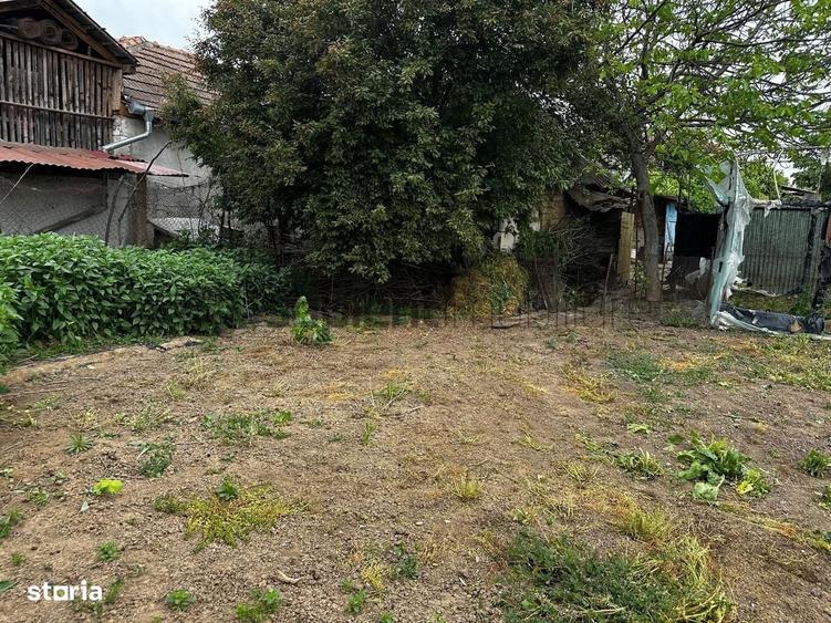 Casă cu 3 camere în Rontău