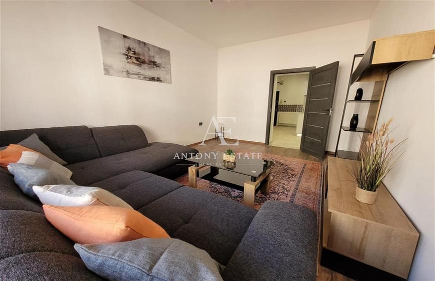Apartament cu 2 camere decomandat, mobilat în Ultracentral