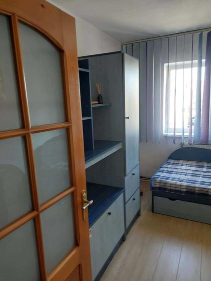 inchiriez apartament cu 3 camere - 4