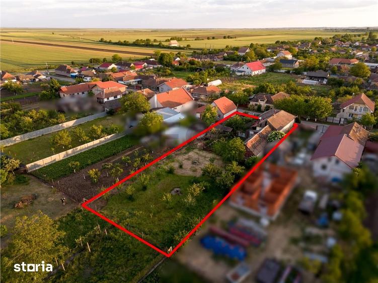 Casă cu 4 camere cu Teren 1440 Mp în Girișu de Criș