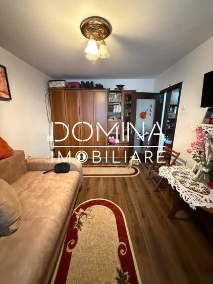 Vânzare garsonieră etajul 1, mobilată/utilată, strada Revoluției - 4