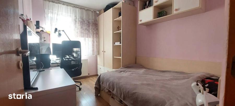 Apartament cu 3 camere decomandat, mobilat în Titan — fotografia 3